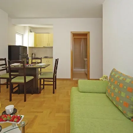 Em Apartment