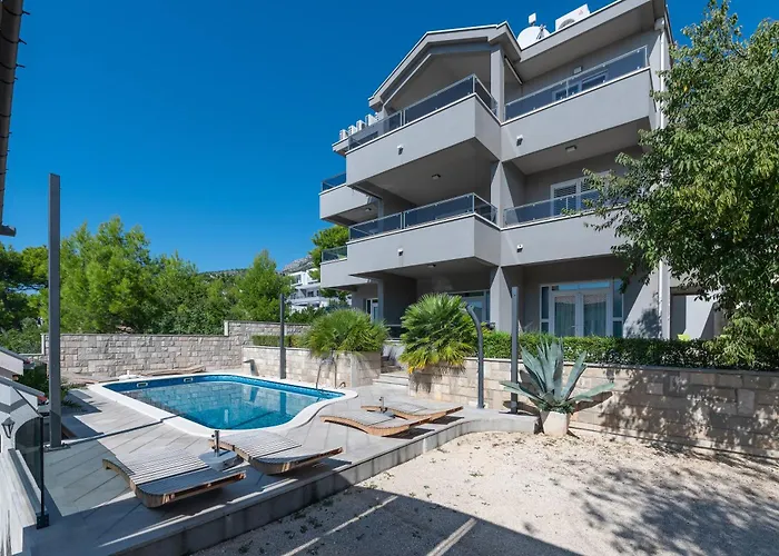 Apartament Em Makarska