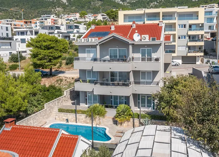 Em Apartman Makarska