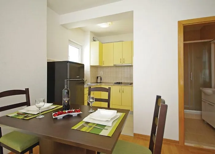 Em Apartament Makarska