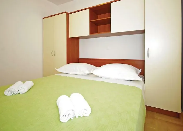 Apartament Em Makarska