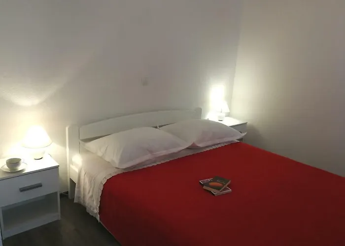 Em Apartman Makarska